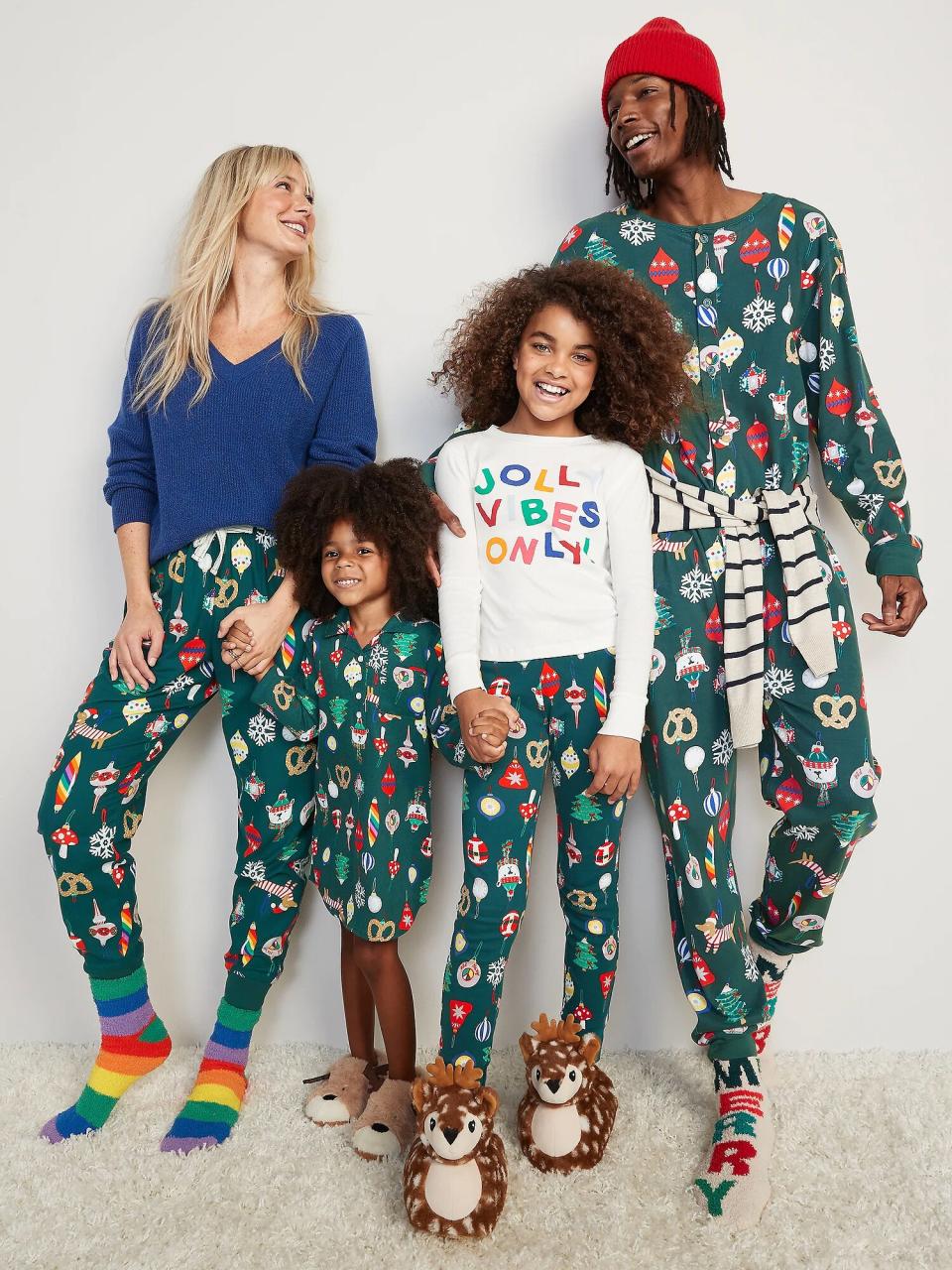 matching family holiday pajamas