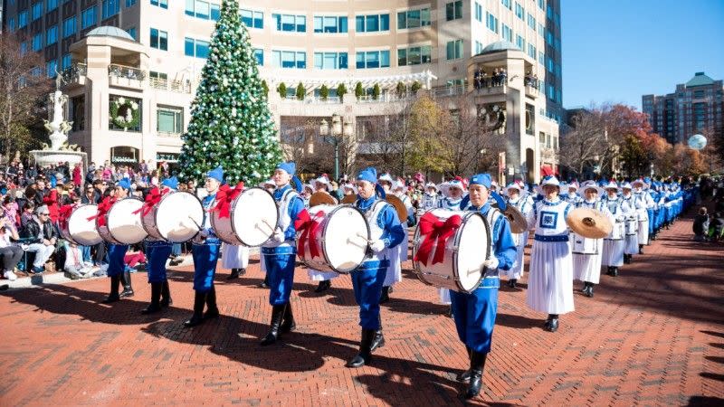 best christmas parades reston holiday parade