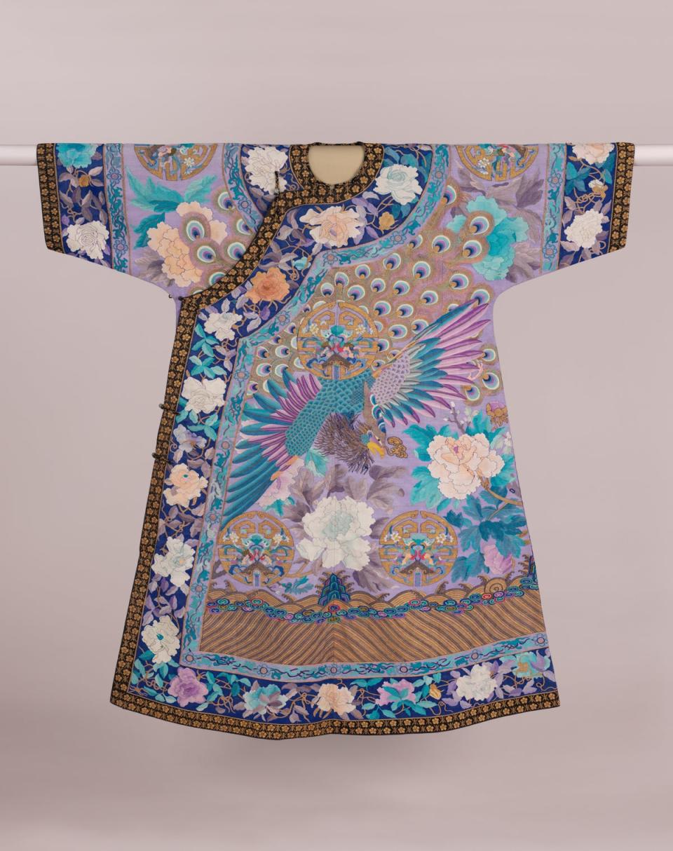 Empress Dowager Cixi’s robe, China, about 1880–1908 (The Metropolitan Museum of Art, New York)