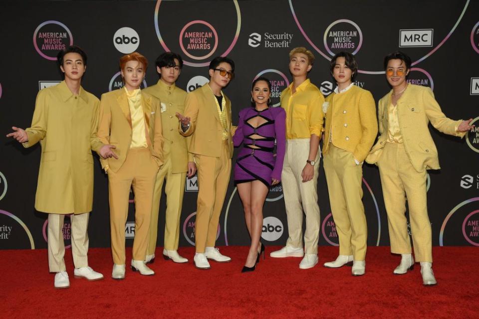 2021 american music awards   the amas will air live from the microsoft theater in los angeles on sunday, nov 21, at 800 pm estpst on abc abc via getty imagesbts, becky g