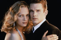 … „Vincent Freeman“ in der Science-Fiction-Verfilmung „Gattaca“ bestach Hawke. Am Set des Films lernt er Uma Thurman kennen und lieben. Leider gab es für das Hollywood-Traumpaar kein Happy-End. Angeblich hatte Hawke eine Affäre mit dem Kindermädchen – mit dem er jetzt in zweiter Ehe verheiratet ist. (Bild: Getty Images)