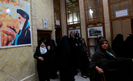 Iranian pilgrims visits the former home of the late Ayatollah Ruhollah Khomeini, in Najaf, Iraq February 9, 2019. Picture taken February 9, 2019. REUTERS/Alaa al-Marjani