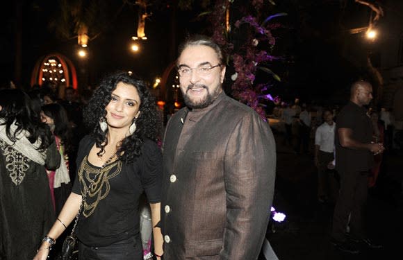 Kabir Bedi did his fourth marriage with British born Parveen Dusanj. Parveen is the age of Kabir Bedi’s daughter Pooja, but that does not deter him from being a romantic.   © BCCL