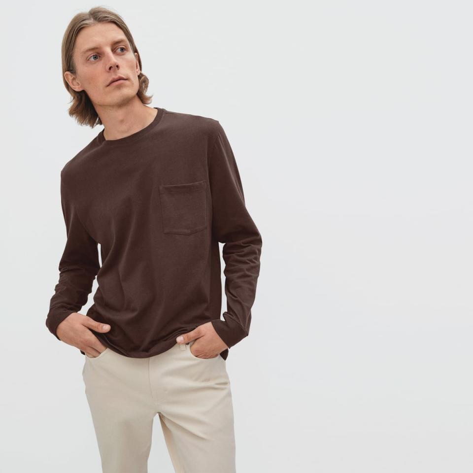 Everlane-The-Organic-Cotton-Long-Sleeve-Pocket-Tee-Uniform