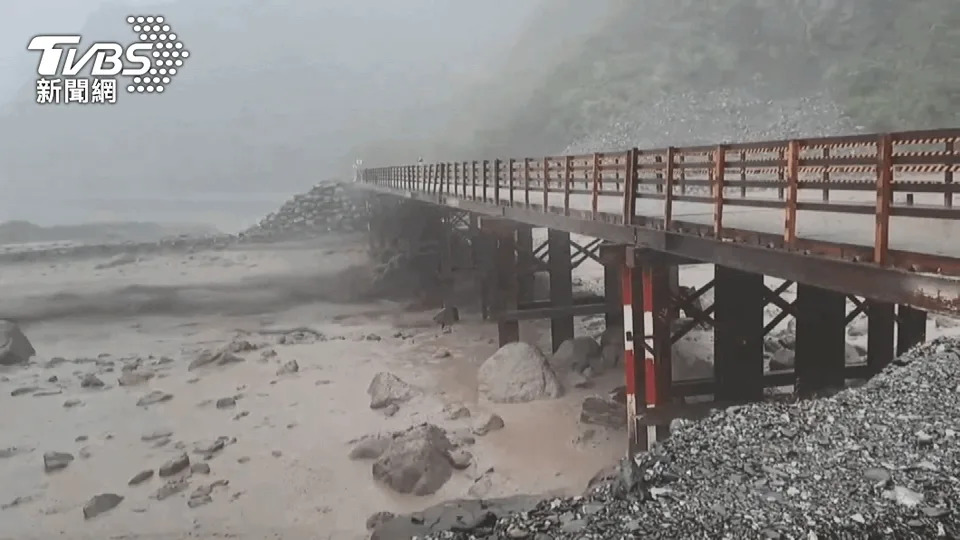 今（6）受到西南風影響，中南部山區降下豪雨或是大雨。（圖／TVBS資料畫面）