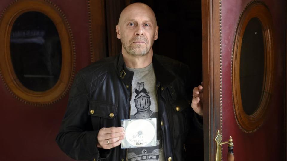 Alain Soral au tribunal à Paris le 12 mai 2015 - PHOTO - LOIC VENANCE