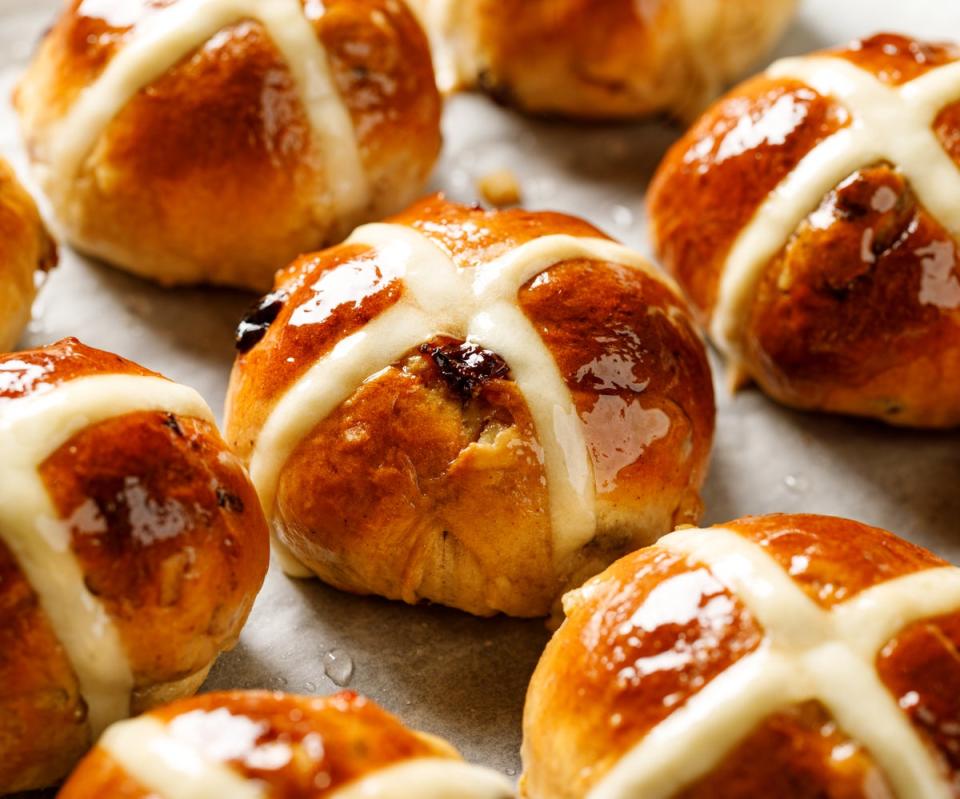 The cross on a hot cross bun represents the crucifixion of Jesus Christ (Getty Images/iStockphoto)