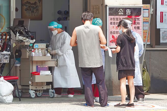 中央流行疫情指揮中心昨天公布，國內12歲以下染疫人數達49萬，約占整體病例數的13.9％，其中兒童出現長新冠比例較過去Alpha、Delta變異株來的低，僅占整體5％。（本報資料照片）