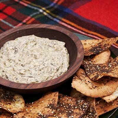 Artichoke-and-Spinach Dip with Spiced Pita Chips