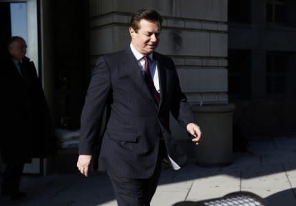 Paul Manafort, former campaign chairman for U.S. President Donald Trump, departs after a bond hearing as part of Special Counsel Robert Mueller's ongoing Russia investigation, at U.S. District Court in Washington, U.S., December 11, 2017. REUTERS/Joshua Roberts