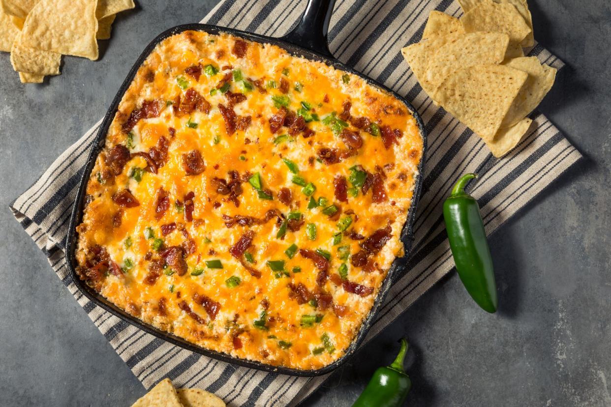 Homemade Spicy Jalapeno Popper Dip with Bacon and Chips