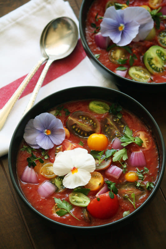 <strong>Get the <a href="http://www.chefwanabe.com/2010/04/gazpacho/" target="_blank">Gazpacho recipe</a> from ChefWanabe</strong>