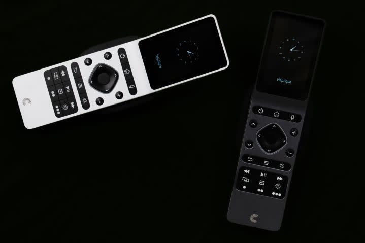 Cantata Haptique RS90 universal smart home remote.