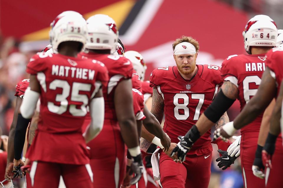 GLENDALE, ARIZONA - SEPTEMBER 11: Tight end Maxx Williams #87 of the Arizona Cardinals is introduced during the NFL game at State Farm Stadium on September 11, 2022 in Glendale, Arizona. The Chiefs defeated the Cardinals 44-21. (Photo by Christian Petersen/Getty Images)