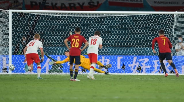 Spain fail to score a penalty during Euro 2020 against Poland 