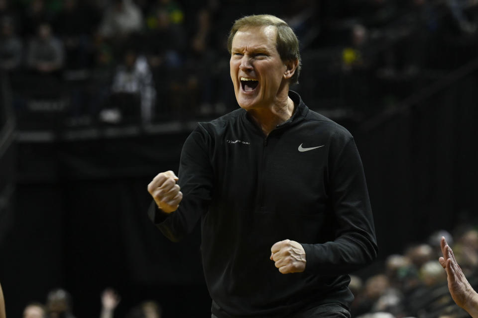 Oregon head coach Dana Altman yells instruction to his team as they play against Houston during the first half of an NCAA college basketball game Sunday, Nov. 20, 2022, in Eugene, Ore. (AP Photo/Andy Nelson)