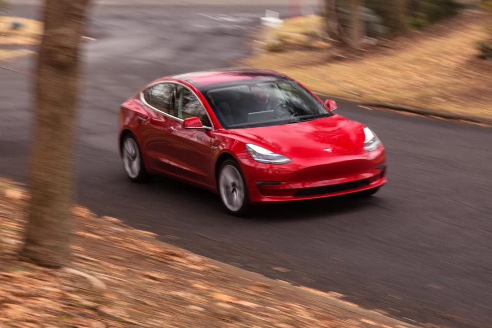 Los coches eléctricos de Tesla se pueden comprar a través de la página web de la compañía. (Tesla)