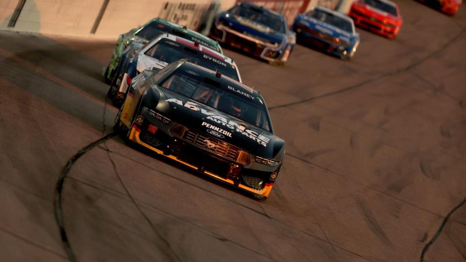 nascar cup series iowa corn 350