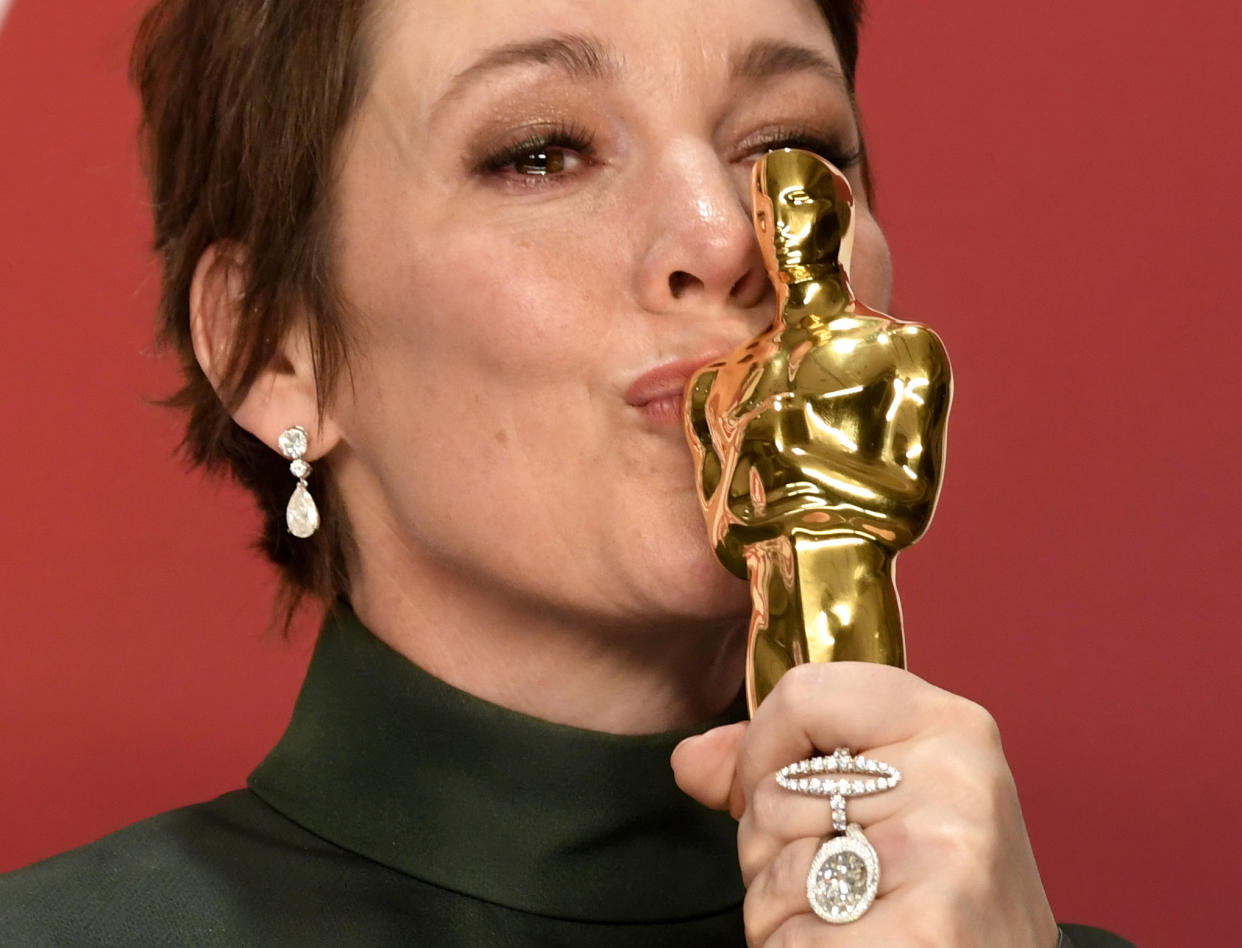 HOLLYWOOD, CALIFORNIA - FEBRUARY 24: Olivia Colman, winner of Best Actress for 'The Favourite,' poses in the press room during the 91st Annual Academy Awards at Hollywood and Highland on February 24, 2019 in Hollywood, California. (Photo by Frazer Harrison/Getty Images)