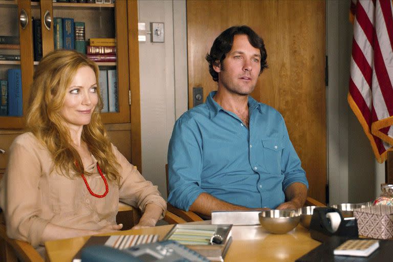 Paul Rudd y Leslie Mann en Bienvenido a los 40, la película que fue inspirada por el matrimonio del actor 