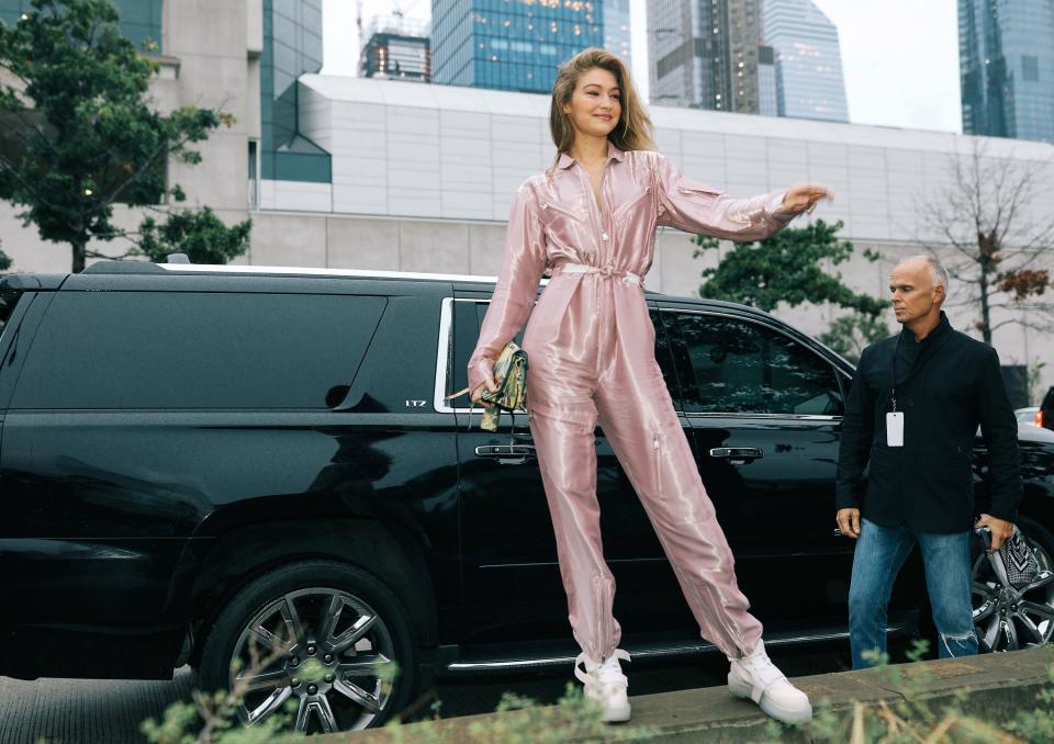 Gigi Hadid in New York, Spring 2019
@gigihadid; following: 48.7M