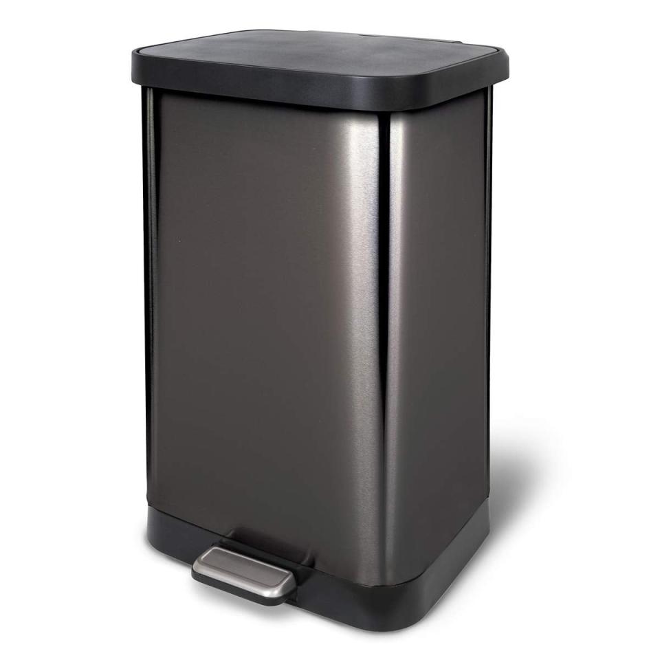  Glad 20 Gallon / 75.5 Liter Extra Capacity Stainless Steel Step Trash Can with CloroxTM Odor Protection