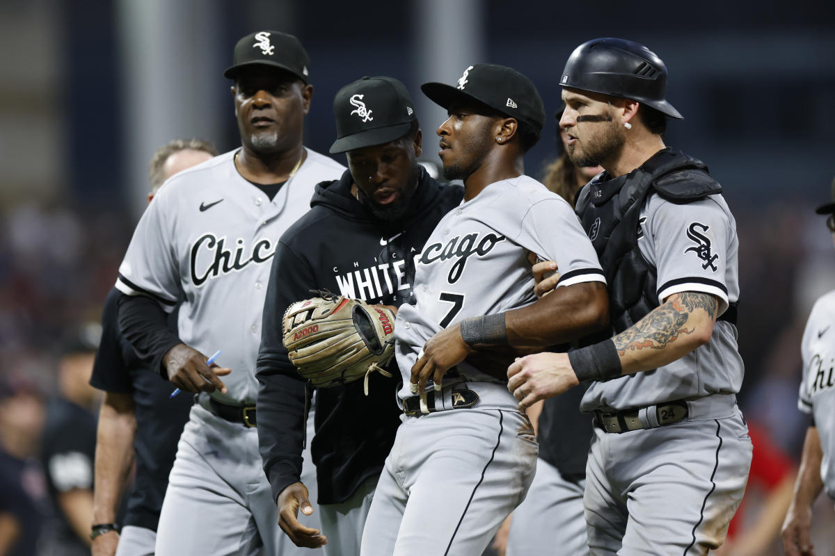 White Sox' Tim Anderson scores on error after stealing third – NBC