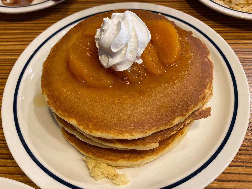 Rooty Tooty Fresh n Fruity peach-  IHOP pancake ranking