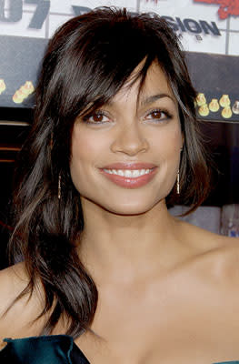 Rosario Dawson at the Los Angeles premiere of Dimension Films' Grindhouse