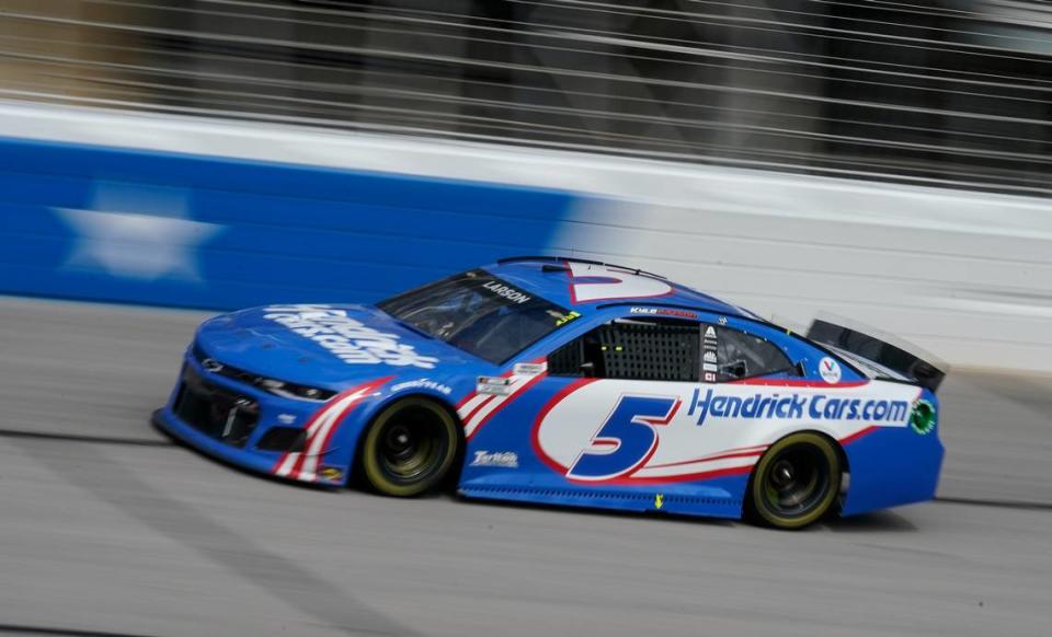 Kyle Larson drives during a NASCAR Cup Series at Atlanta Motor Speedway on Sunday, March 21, 2021, in Hampton, Ga. (AP Photo/Brynn Anderson)