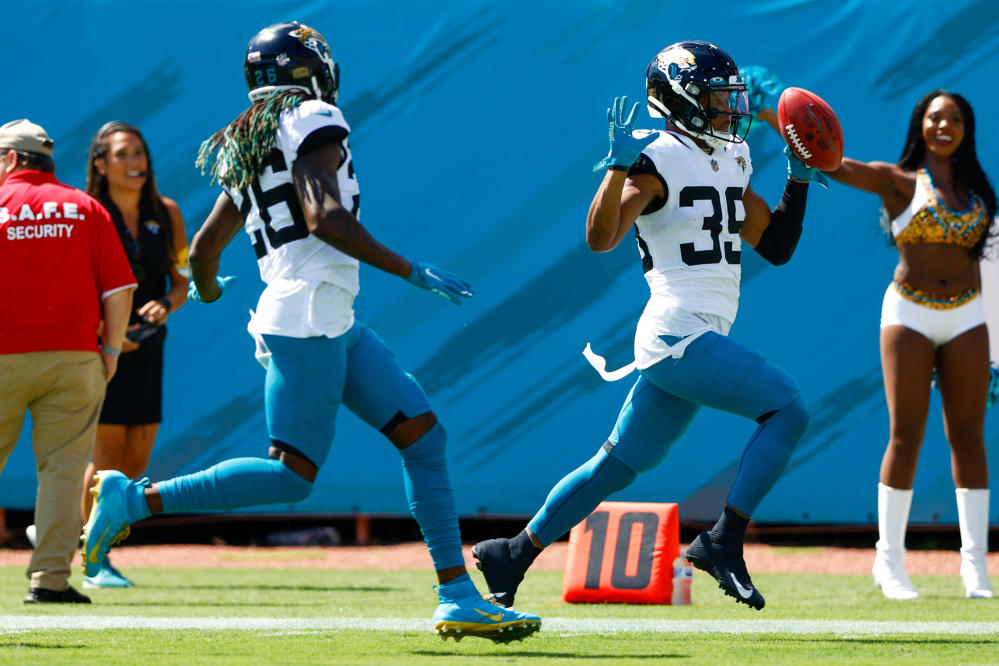 Jaguars' Jamal Agnew ties NFL record with 109-yard return TD vs