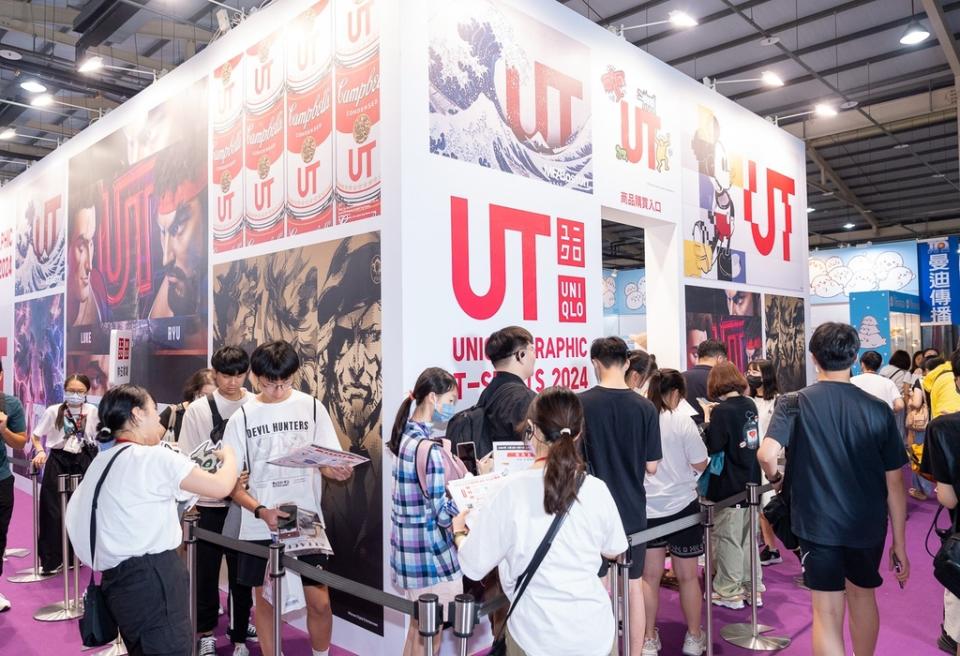 《圖說》UNIQLO台灣首次進駐「台中國際動漫節」，開賣首日現場擠滿了排隊搶購人潮。