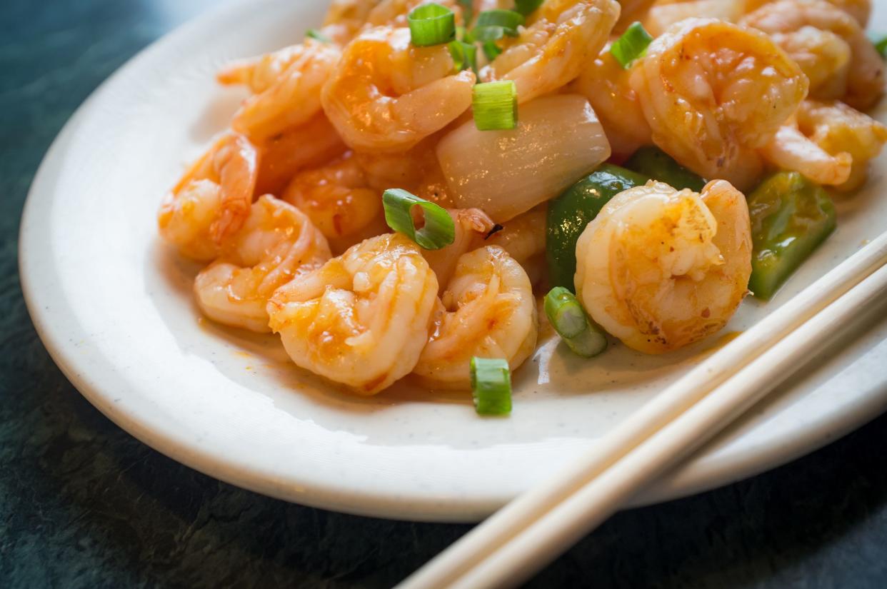 Chinese hot and spicy szechuan shrimp with green onions