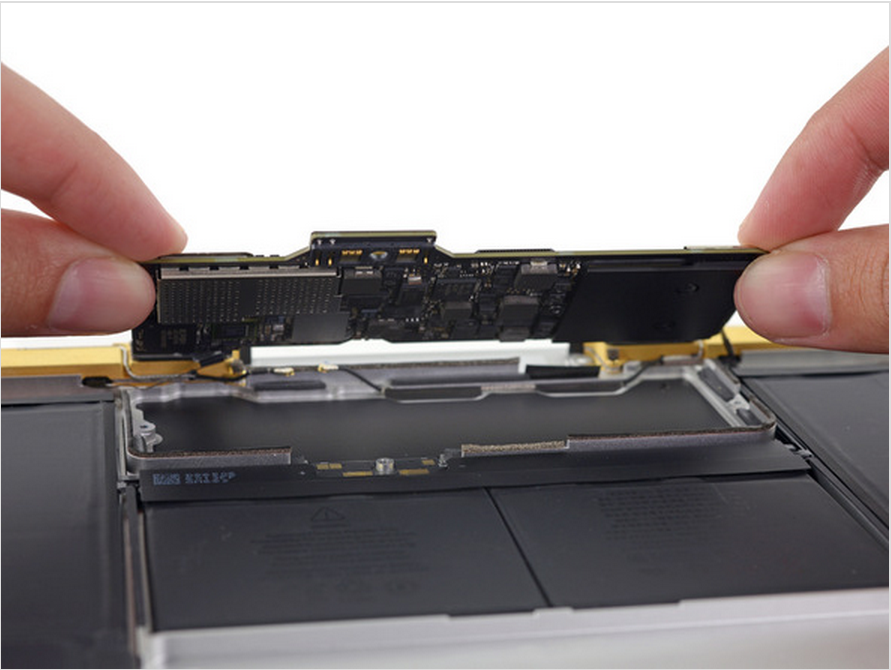 iFixit 祖傳拆解：新MacBook 的觸控板專門ARM 芯片控制，自修可能性幾乎沒有