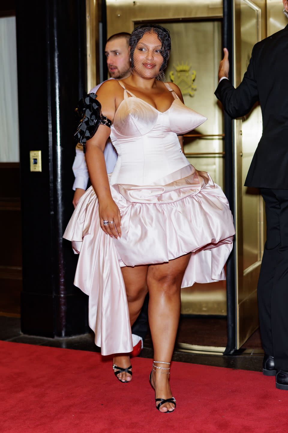 new york, new york may 06 paloma elsesser is seen at the carlyle hotel on may 06, 2024 in new york city photo by the hapa blondegc images