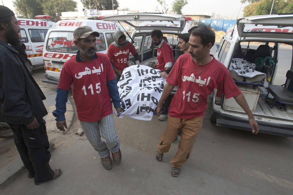 Suicide bombing at Pakistan shrine