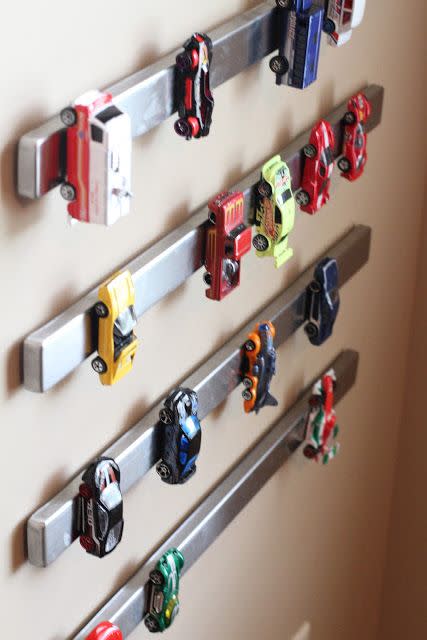 Make an On-the-Wall Toy Holder