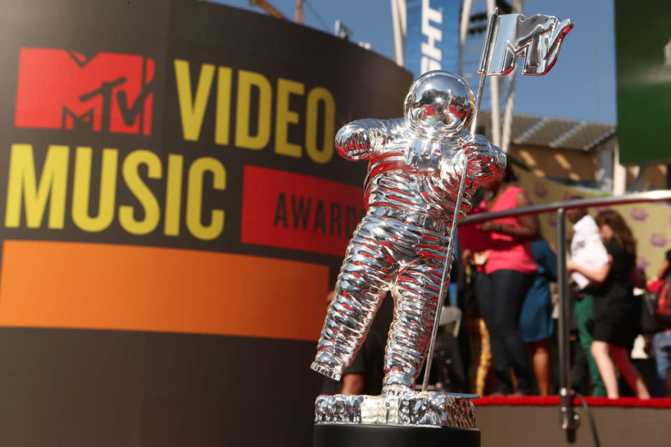 2012 MTV Video Music Awards - Red Carpet