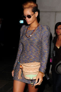 Uh oh, Rihanna has already been rocking the fanny pack. Please let this horrible trend remain its grave.