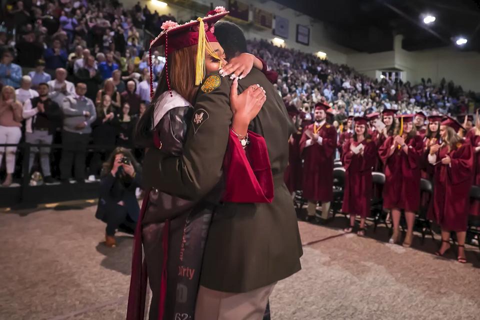 Soldier Who’s Been Deployed for Over a Year Surprises Sister at College Graduation