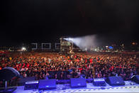 30,000 people turned out for the Red Horse Muziklaban 2012 finals. (Photo by Niña Sandejas)