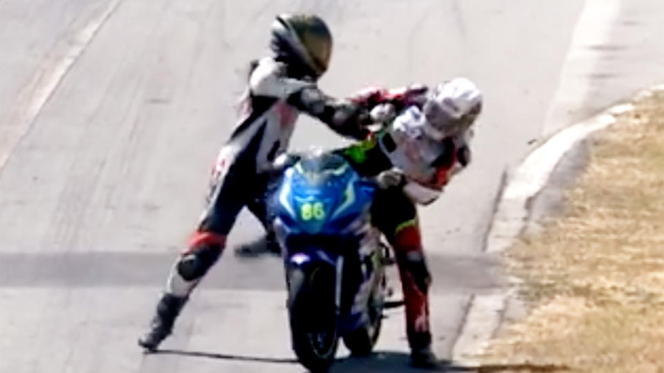 Two riders clash during a race in Costa Rica. (Image: CRF Motors)