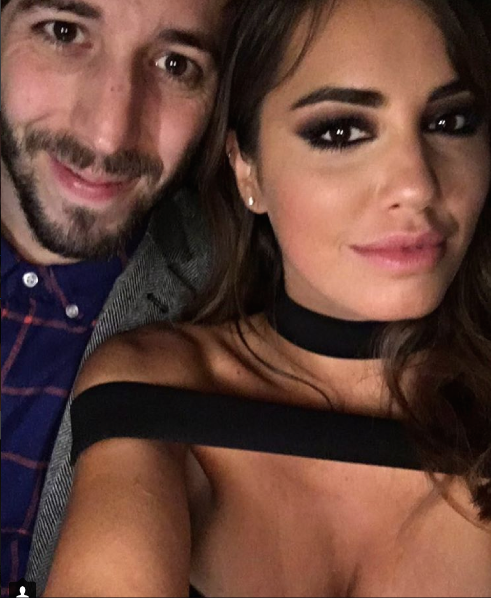 Make-up. Lali reemplazó sus recurrentes labios en rojo encendido, por un tono natural y, en cambio, optó por resaltar su mirada con unos smokey eyes. - Foto: Instagram.com/laliespositoo