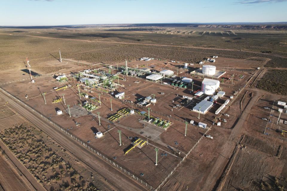 especial energia - septiembre 2022 - vaca muerta - planta tratayeÌn de tgs, desde donde parte el gasoducto nk