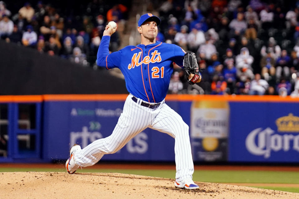 NEW YORK, NY - APRIL 19:  Max Scherzer #21 of the New York Mets pitches during the game between the San Francisco Giants and the New York Mets at Citi Field on Tuesday, April 19, 2022 in New York, New York. (Photo by Daniel Shirey/MLB Photos via Getty Images)