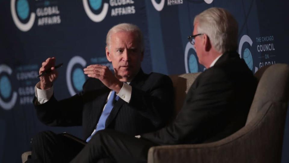 Ivo Daalder junto a Joe Biden en 2017.