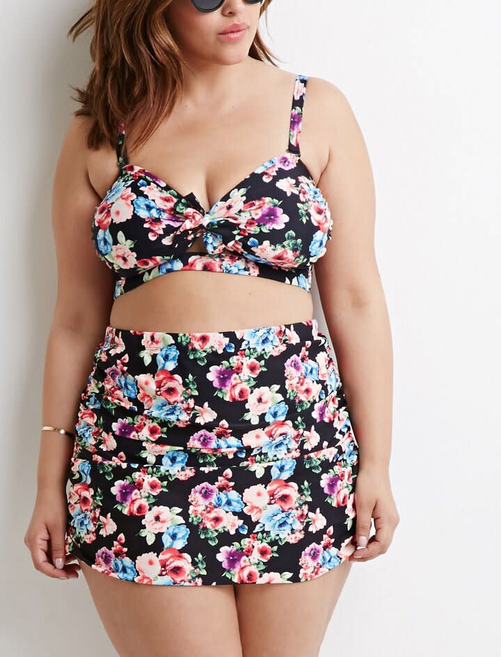 Plus Size Swimsuits embeds 10