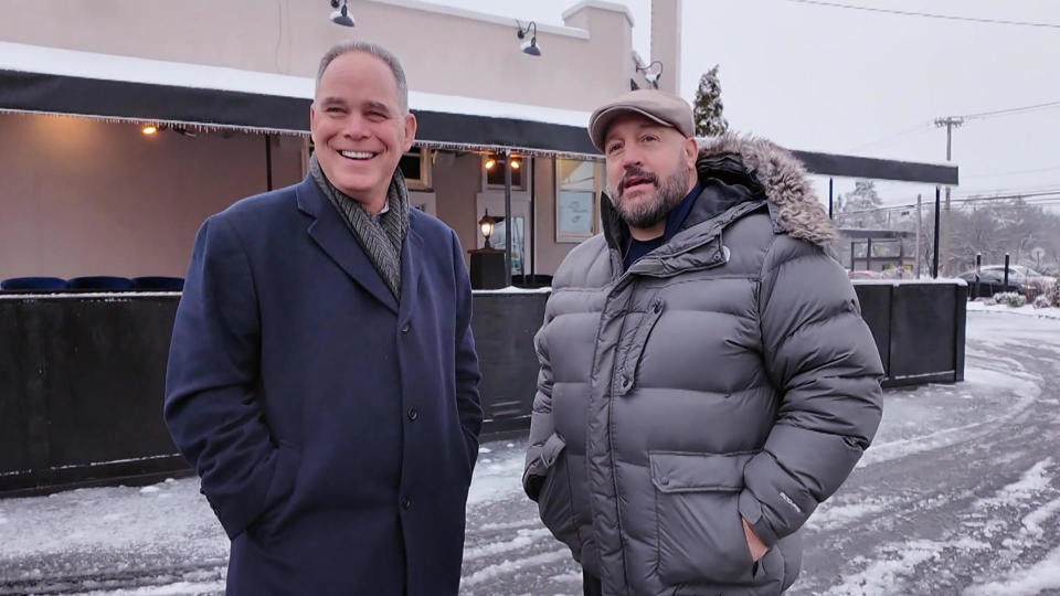 Comedian Kevin James (right), with correspondent Jim Axelrod, outside one of James' old comedy haunts.  / Credit: CBS News