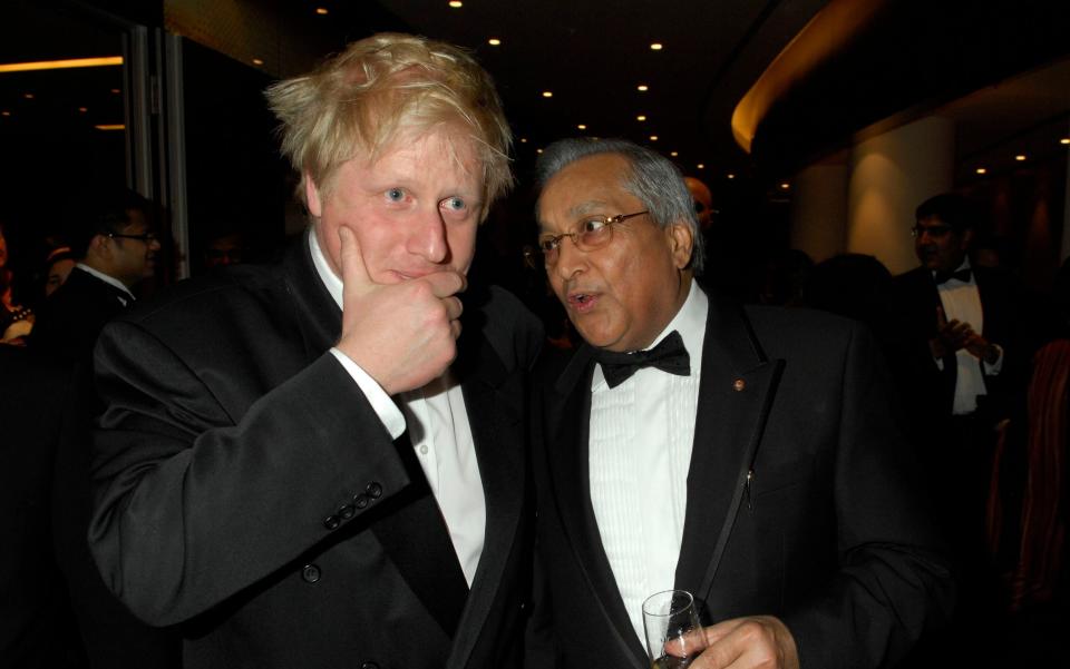 Boris Johnson with Lord Ranger in 2012 - EDWARD LLOYD