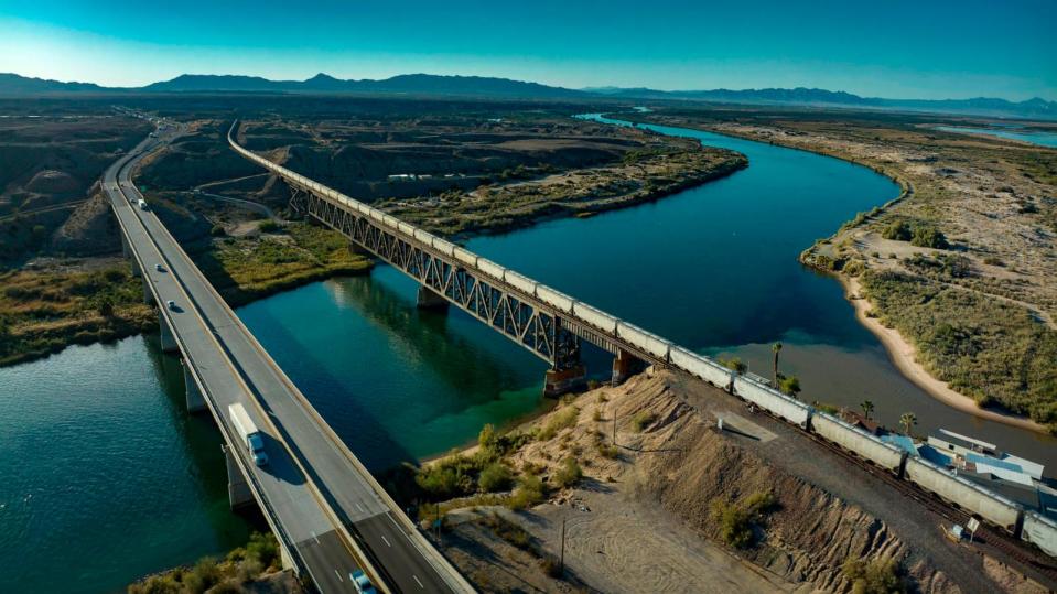 PHOTO: Interstate Highway 40 crosses Colorado River at Needles, CA. (Joe Sohm/Visions of America/Universal Images Group via Getty Images)